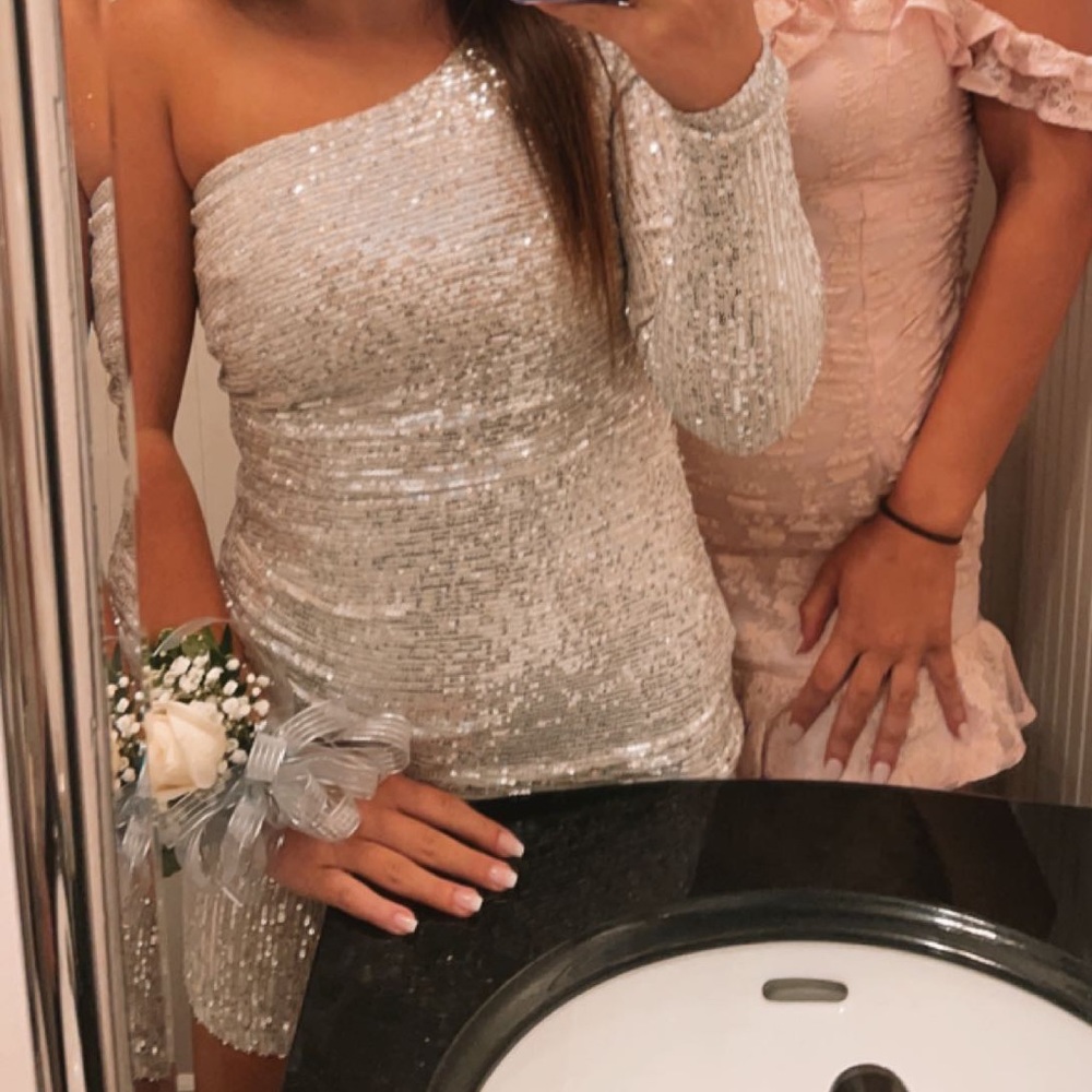 sparkly white/silver one sleeve body on dress